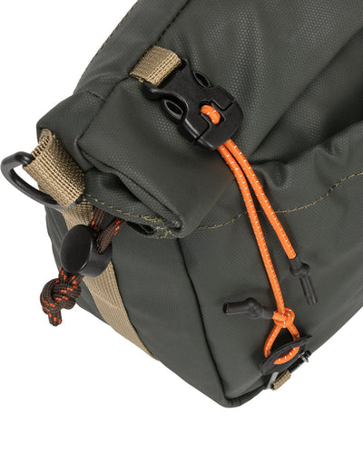 NIDDER ROLL TOP CROSSBODY BAG 6L - Dark Green