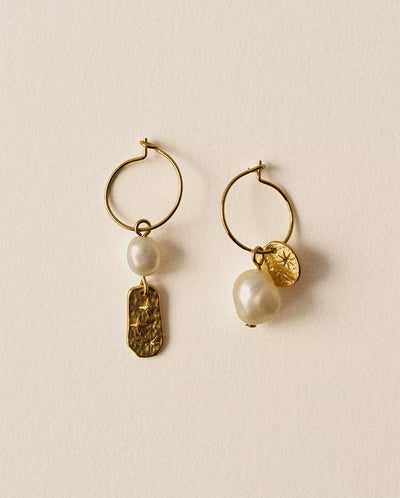 Soren pearl Asymetric Earrings GOLD